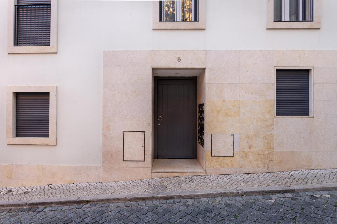 Joivy 2-Br Flat With Garage Near Castelo De S Jorge Appartement Lissabon Buitenkant foto